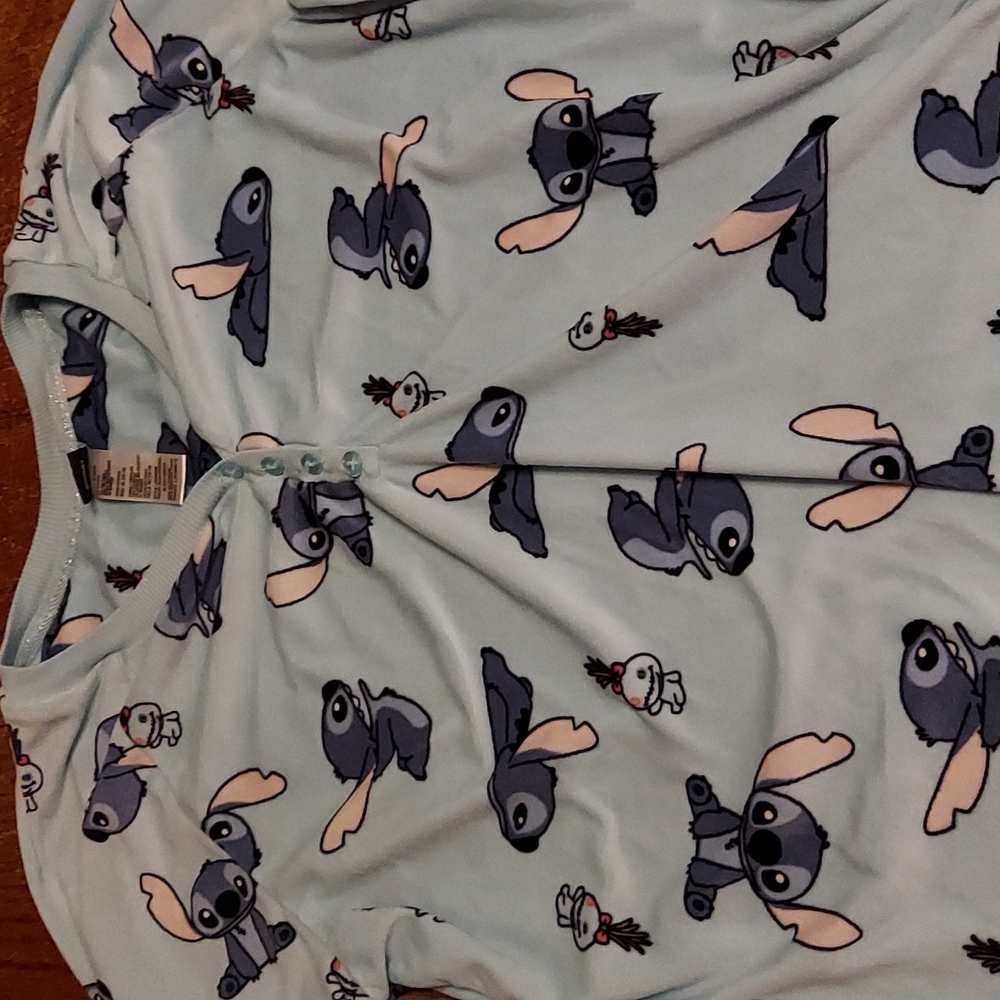 Disney Womens stitch pajamas XL